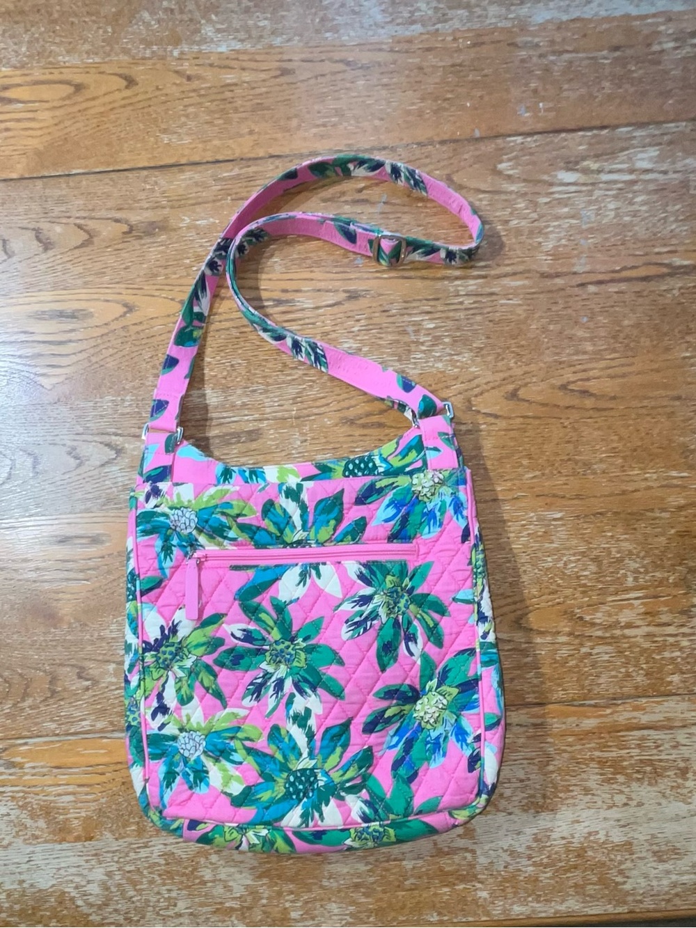 Vera Bradley Hipster Mail Bag Tropical Paradise Pink Green Aqua and Off-White - Picture 2 of 9